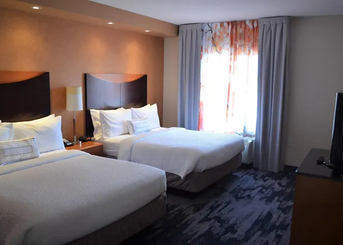 Jacuzzi hotel: Fairfield Inn & Suites By Marriott Sault Ste. Marie